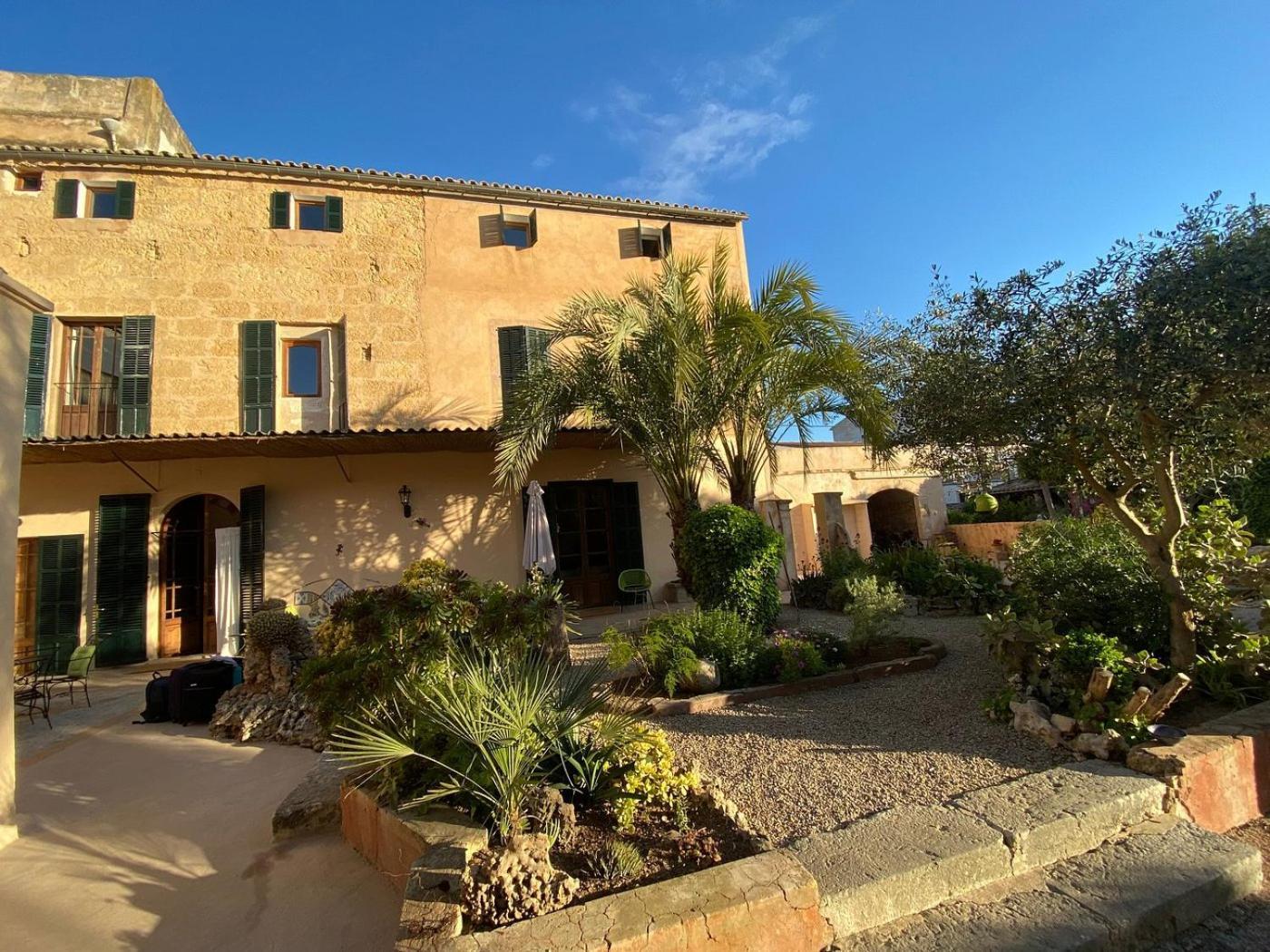 Casa Mona Turismo De Interior Guest House Llubi Exterior photo